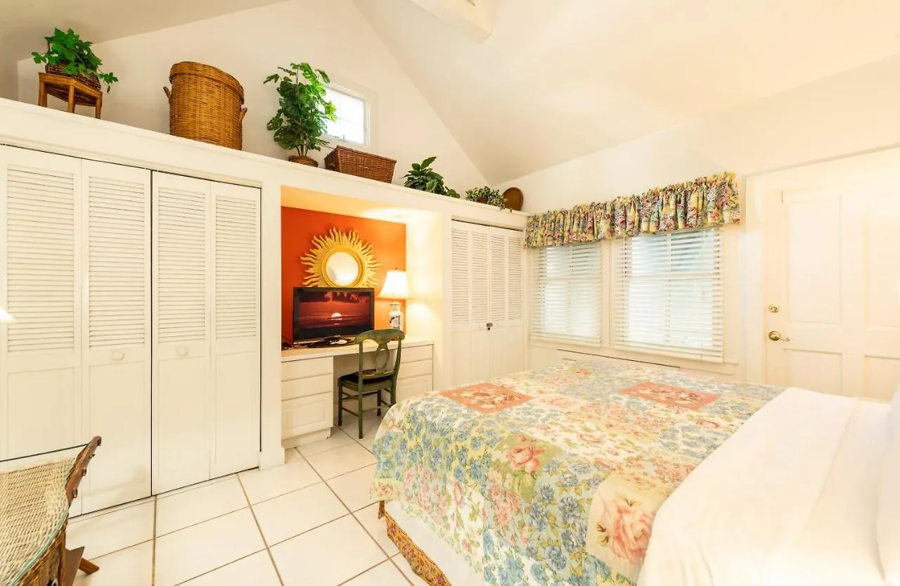 Knowles House B&B - Adult Only Key West Bed & Breakfast